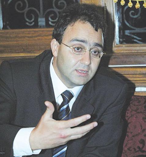 تخصيص رصيد من النقط لكل رخصة سياقة يتم تخفيضها عند ارتكاب مخالفة تستوجب ذلك